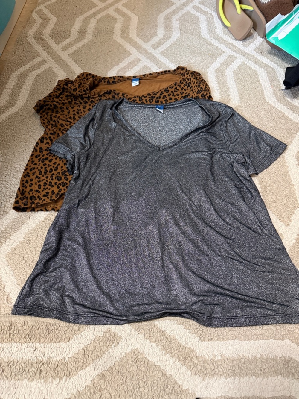 Lot of 2 Old Navy Women's Luxe Metallic Gray V-Neck Tee and Leopard Print Top